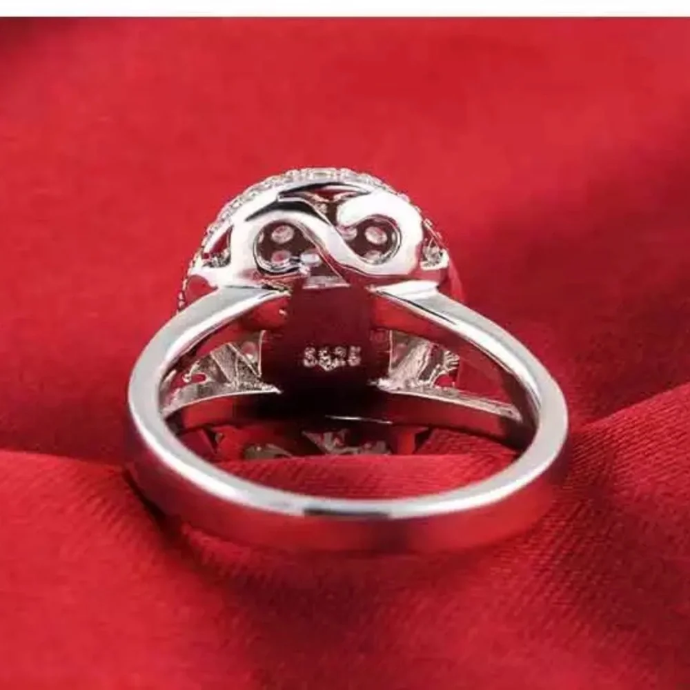 Luxury 925 Silver Unique Design Diamond Ring New - Picture 8 of 9